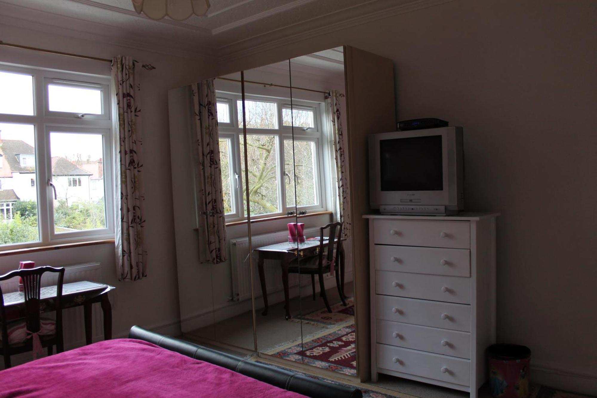 Saint Gabriel'S Road Guesthouse Лондон Номер фото